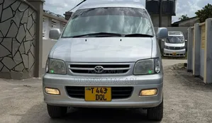 Toyota Noah 2003 Silver
