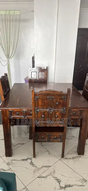 Dinning Table