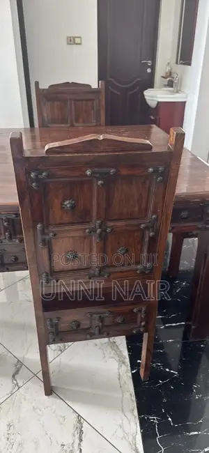 Dinning Table