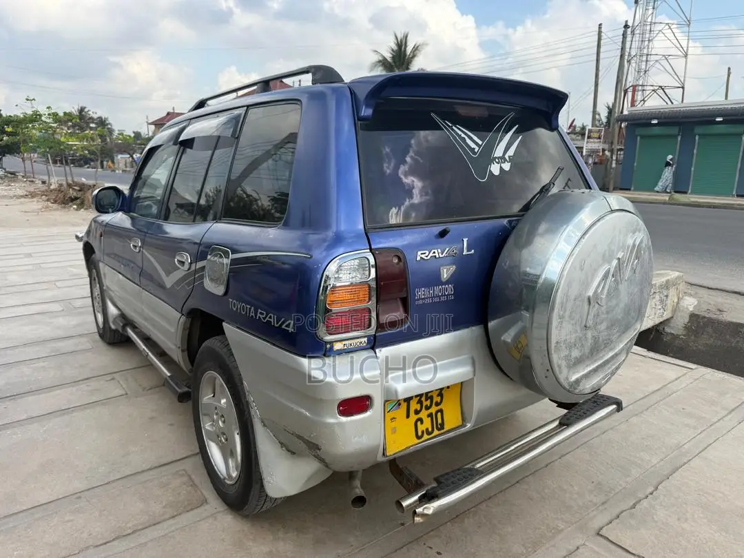 Toyota RAV4 1999 Blue