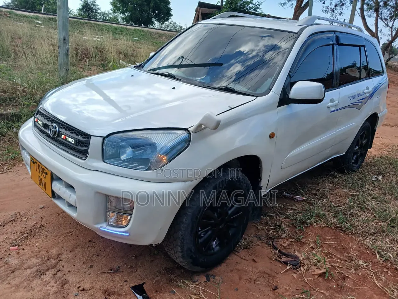 Toyota RAV4 2004 White