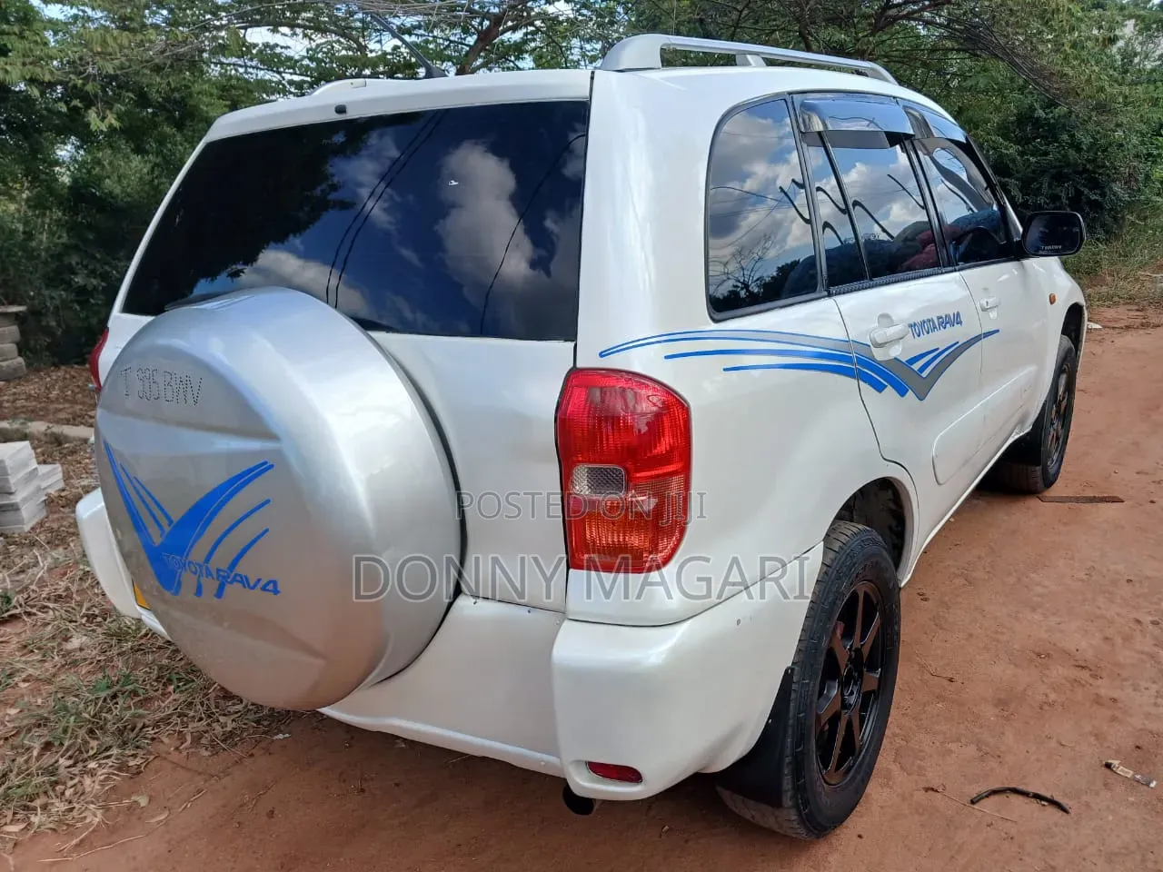 Toyota RAV4 2004 White
