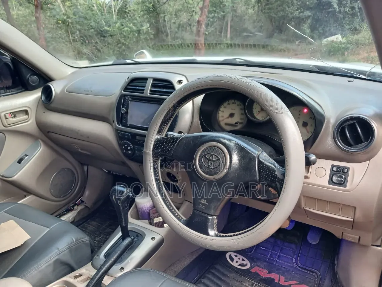 Toyota RAV4 2004 White
