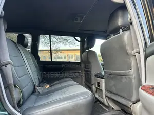 Toyota Land Cruiser 2001 Green
