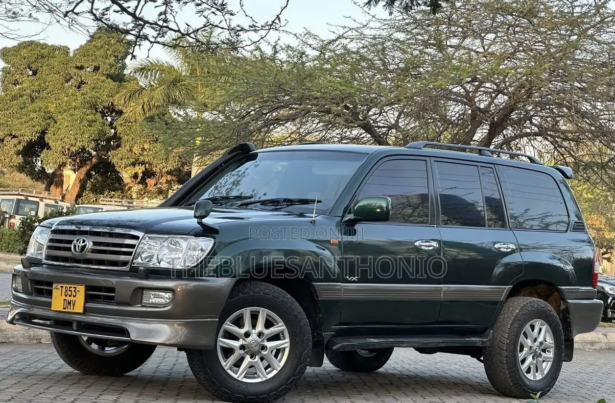 Toyota Land Cruiser 2001 Green