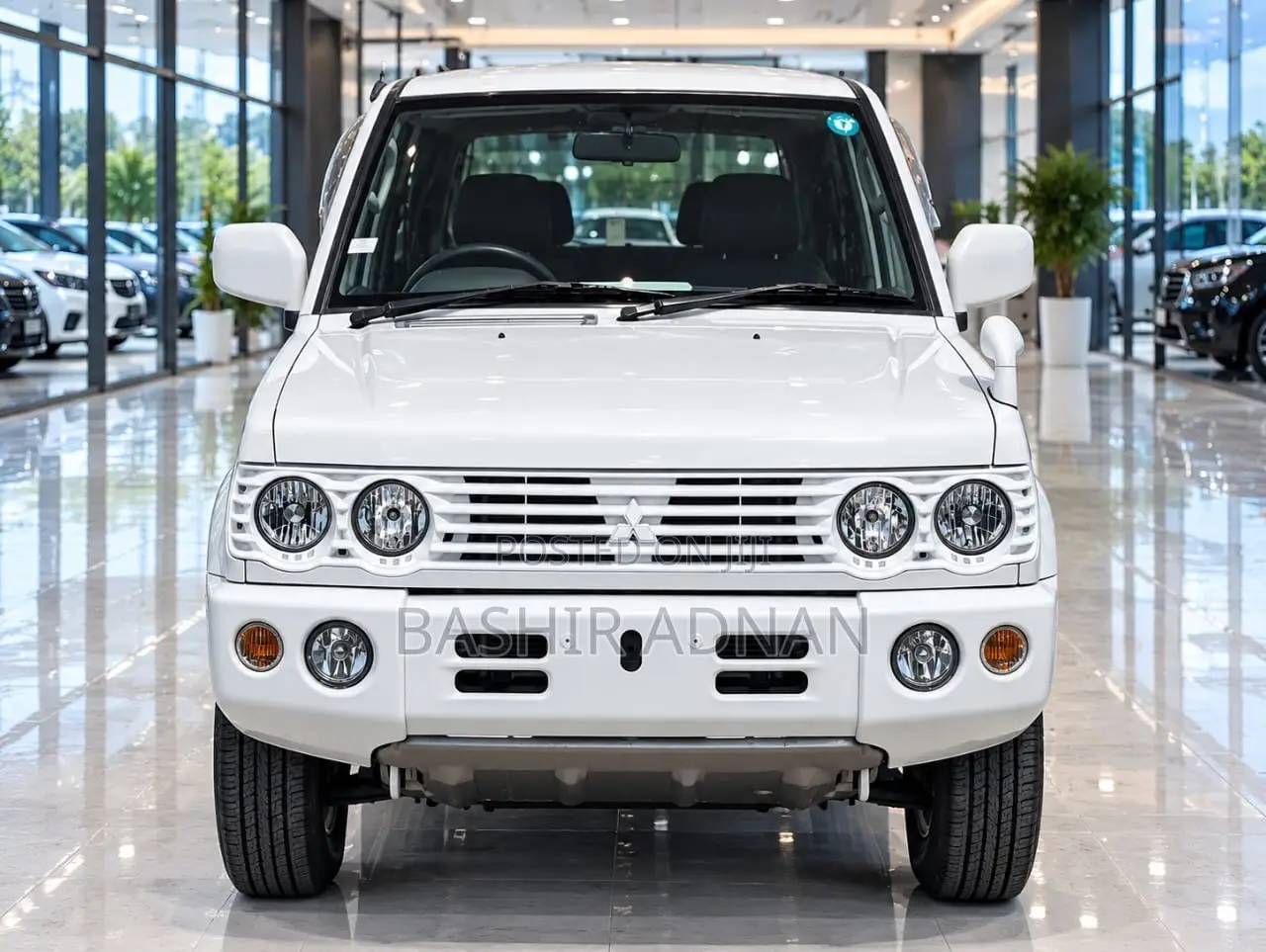 Mitsubishi Pajero 2001 White