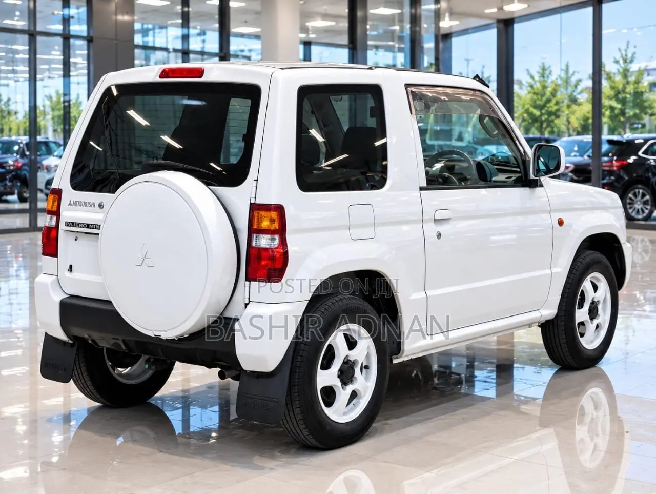 Mitsubishi Pajero 2001 White