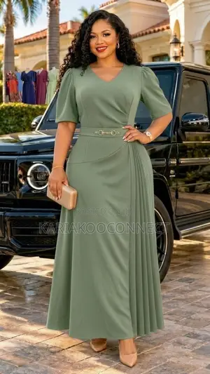 Elegant v-Neck Pleated Maxi Dress With Belt Detail