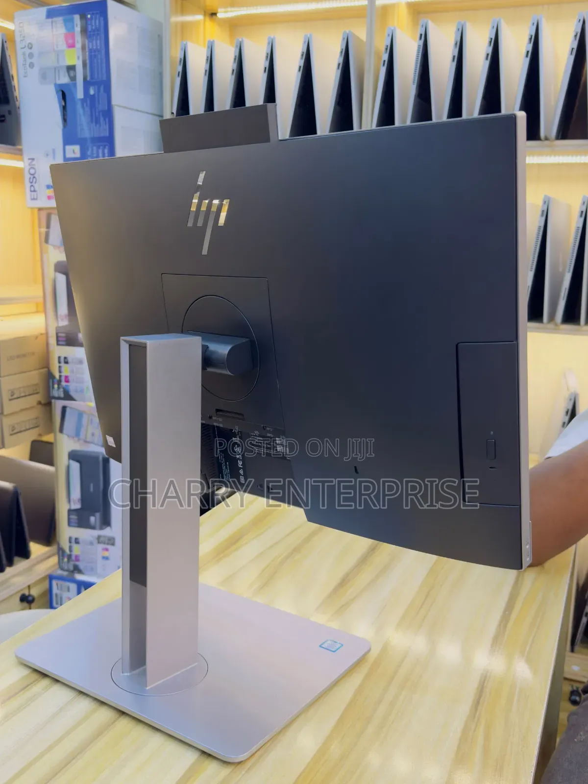 Desktop Computer HP EliteOne 800 8GB Intel Core i5 SSD 256GB
