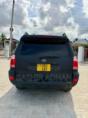 Toyota Hilux Surf 2.7 SSR 2008 Matt Black