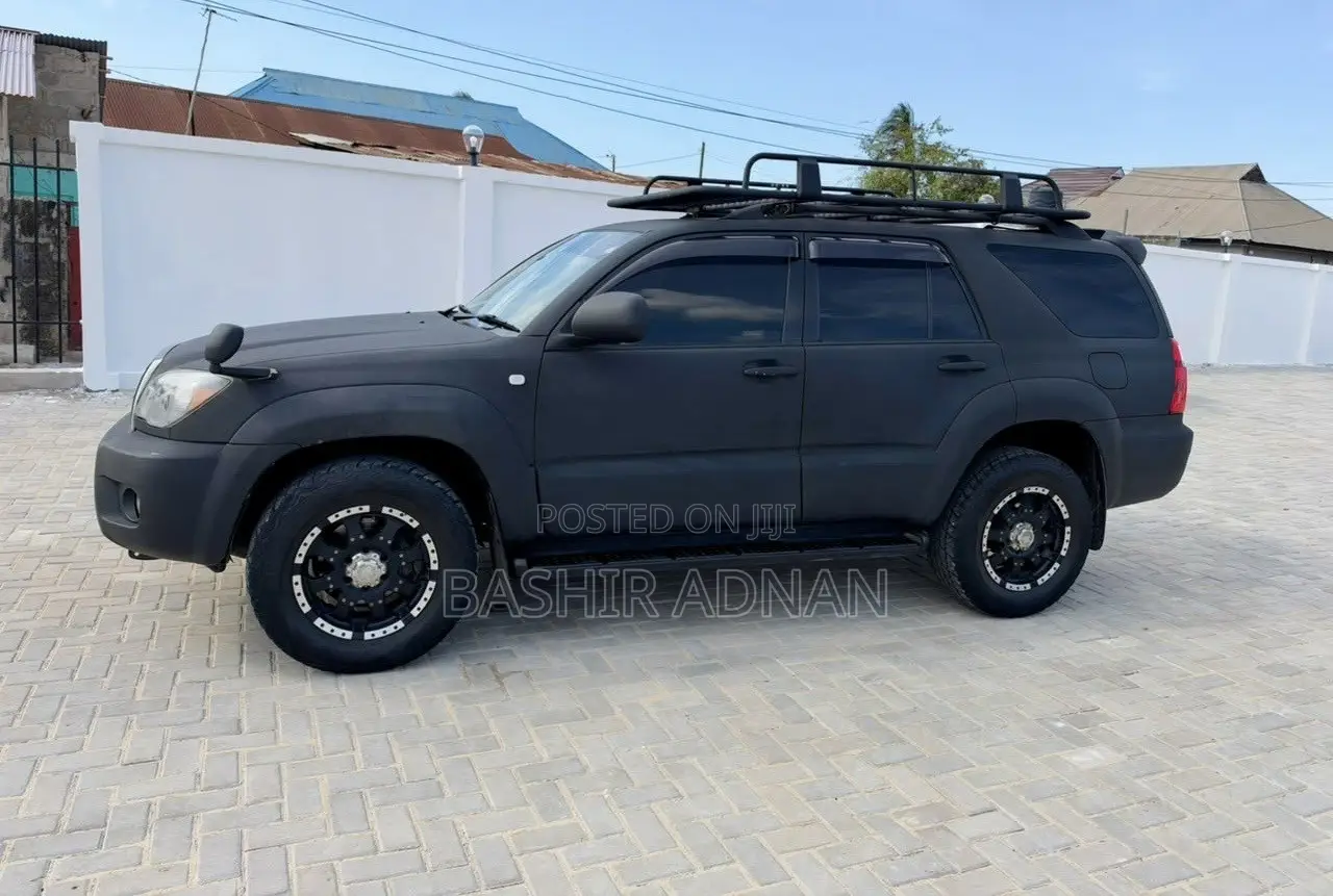 Toyota Hilux Surf 2.7 SSR 2008 Matt Black