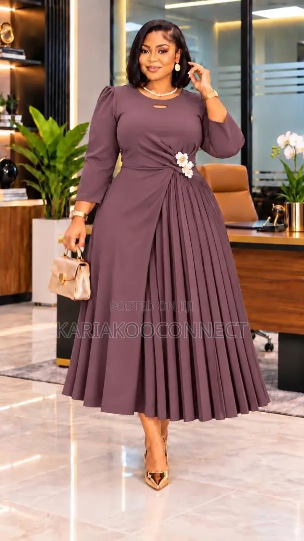 Elegant Pleated Midi Dress With Flower Detail