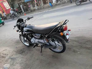 Bajaj Boxer 125 2025 Black