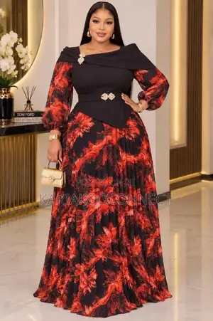 Elegant Off-Shoulder Pleated Maxi Dress