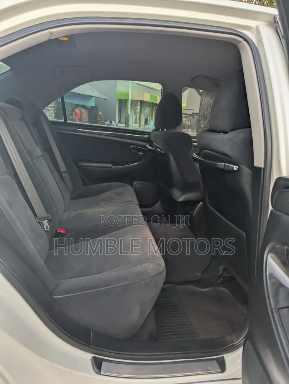 Toyota Crown Royale 2005 White