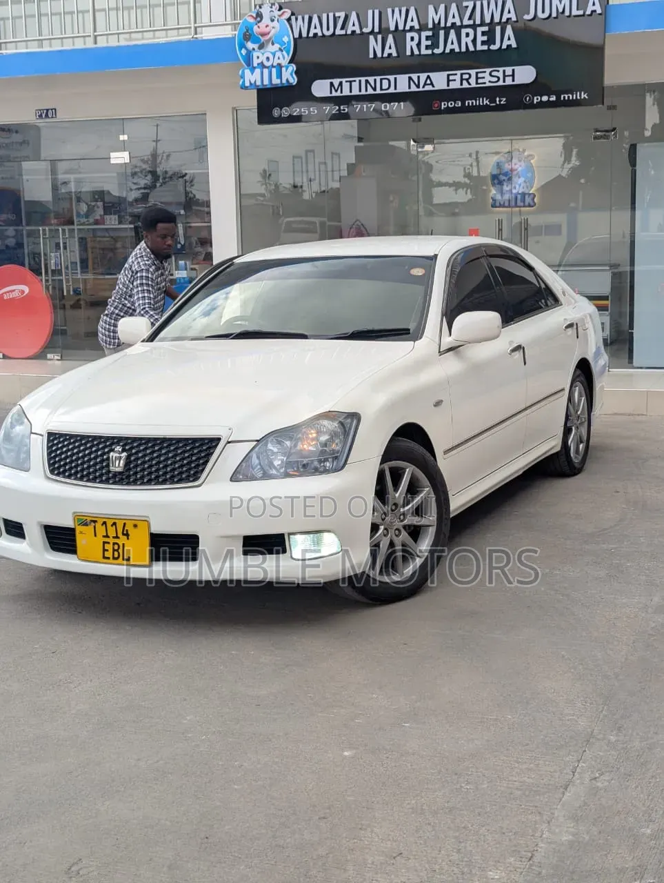 Toyota Crown Royale 2005 White