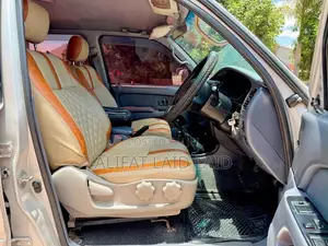 Toyota Hilux Surf 1995 Silver
