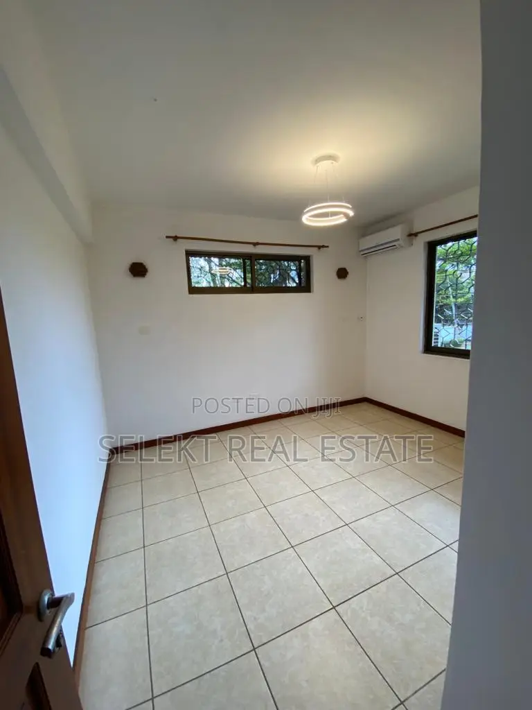 4bdrm Villa in Oyster Bay for rent