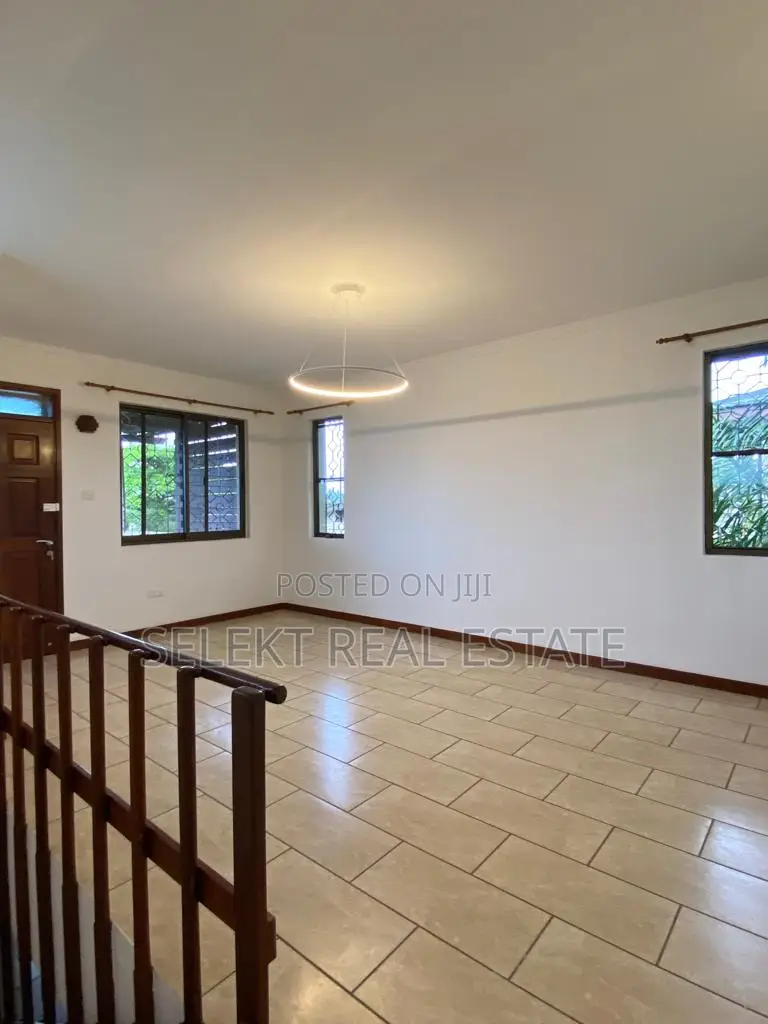 4bdrm Villa in Oyster Bay for rent