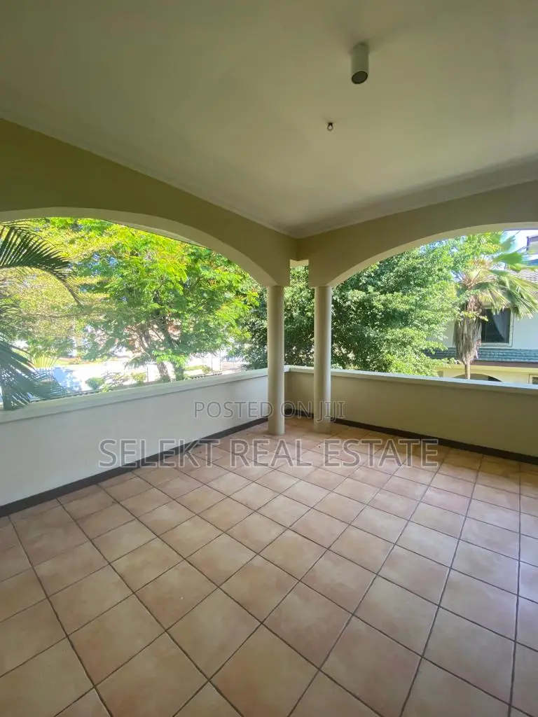 4bdrm Villa in Oyster Bay for rent