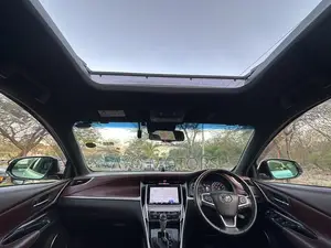 Toyota Harrier Hybrid Premium 2018 White