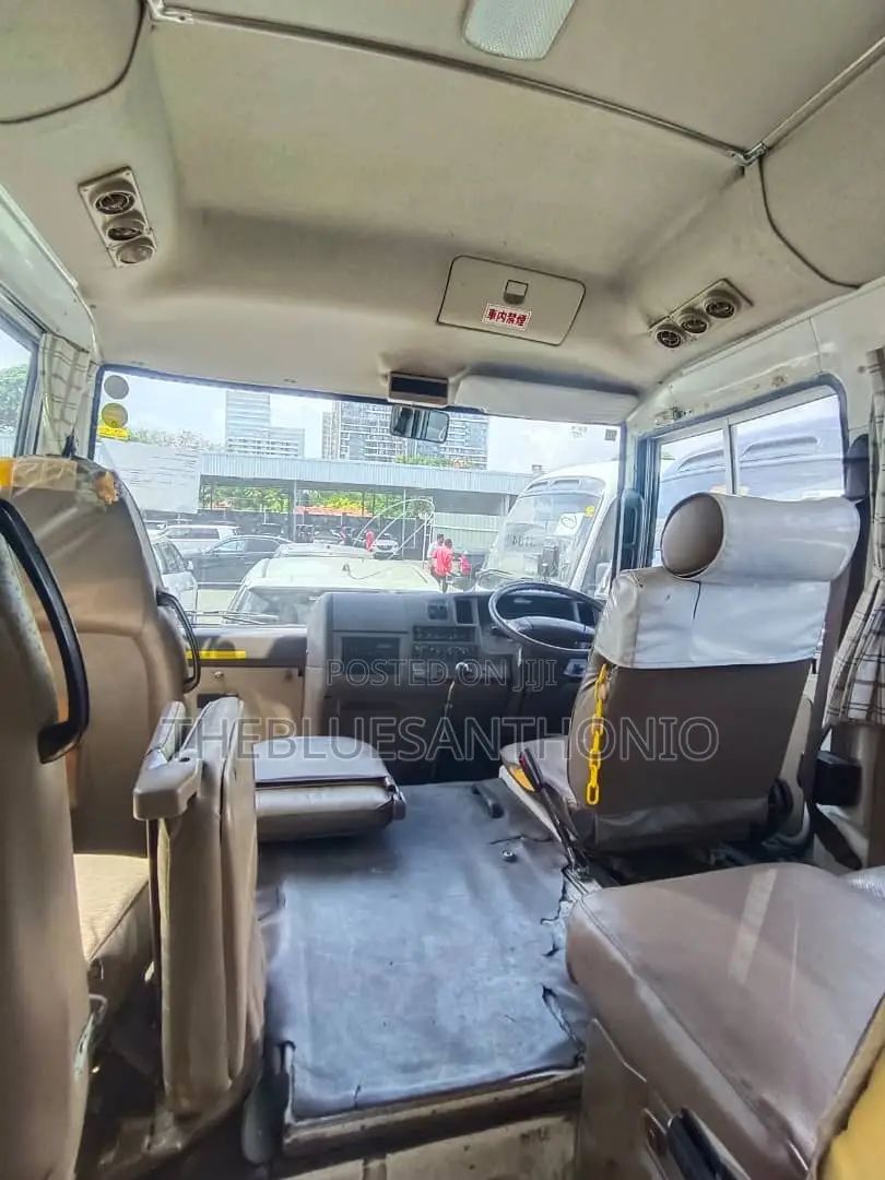 Nissan Civilian 2002 White