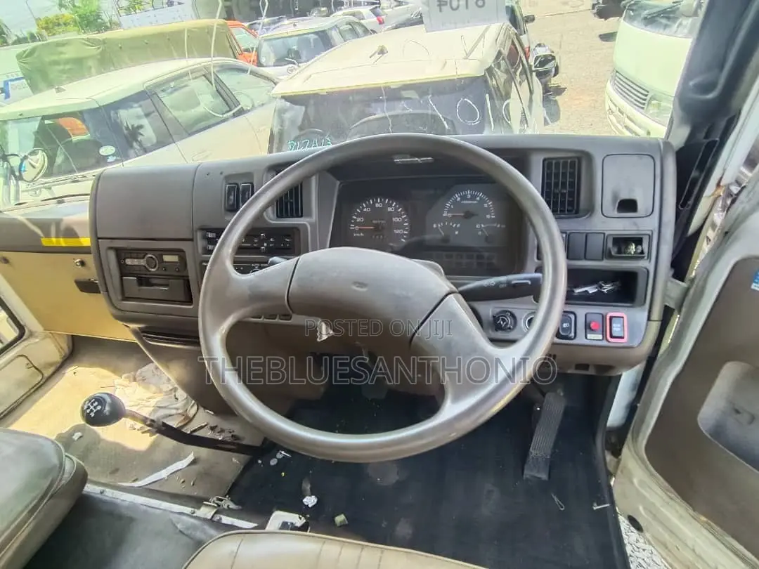 Nissan Civilian 2002 White
