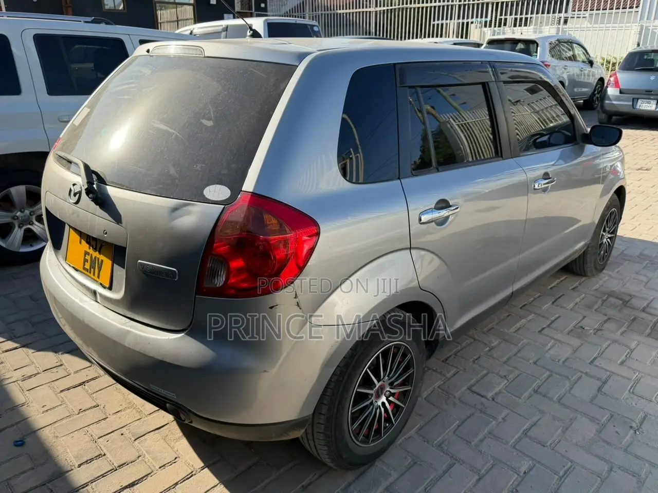 Mazda Verisa 2010 Gray