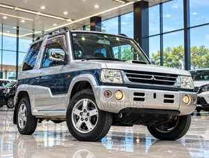 Mitsubishi Pajero 2001
