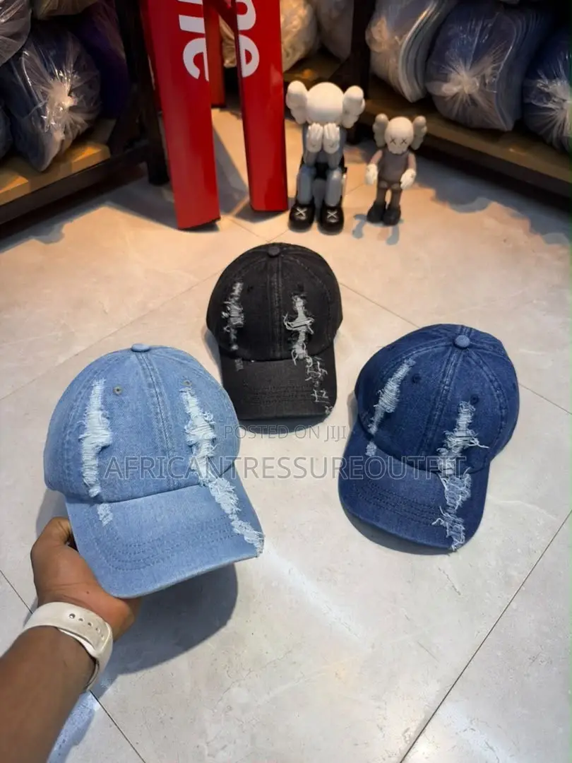 Gucci, Burberry and More Baseball Caps Brands Collection | Buy Now