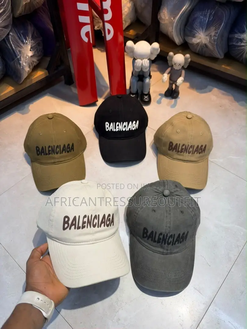 Gucci, Burberry and More Baseball Caps Brands Collection | Buy Now