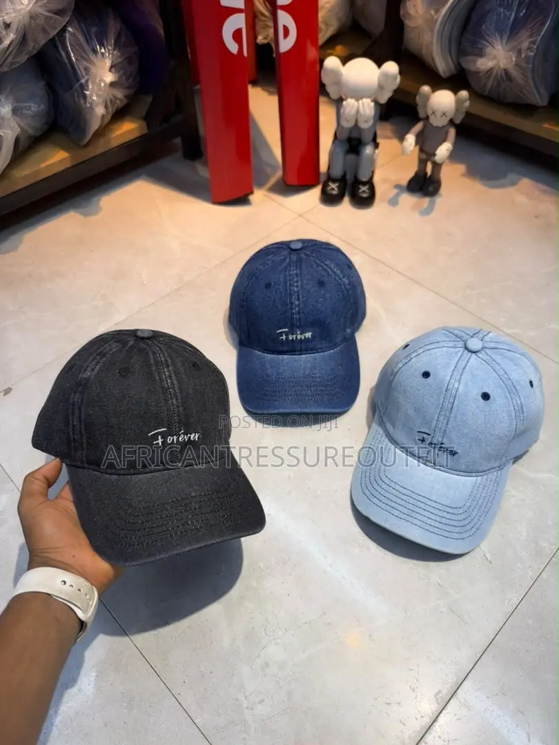 Gucci, Burberry and More Baseball Caps Brands Collection | Buy Now