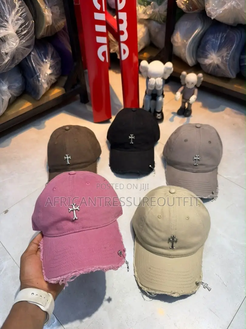 Gucci, Burberry and More Baseball Caps Brands Collection | Buy Now