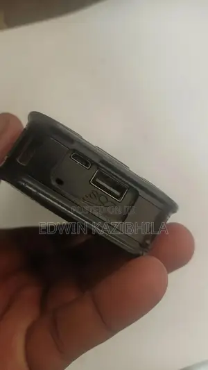 SQ 1000 8 GB Black