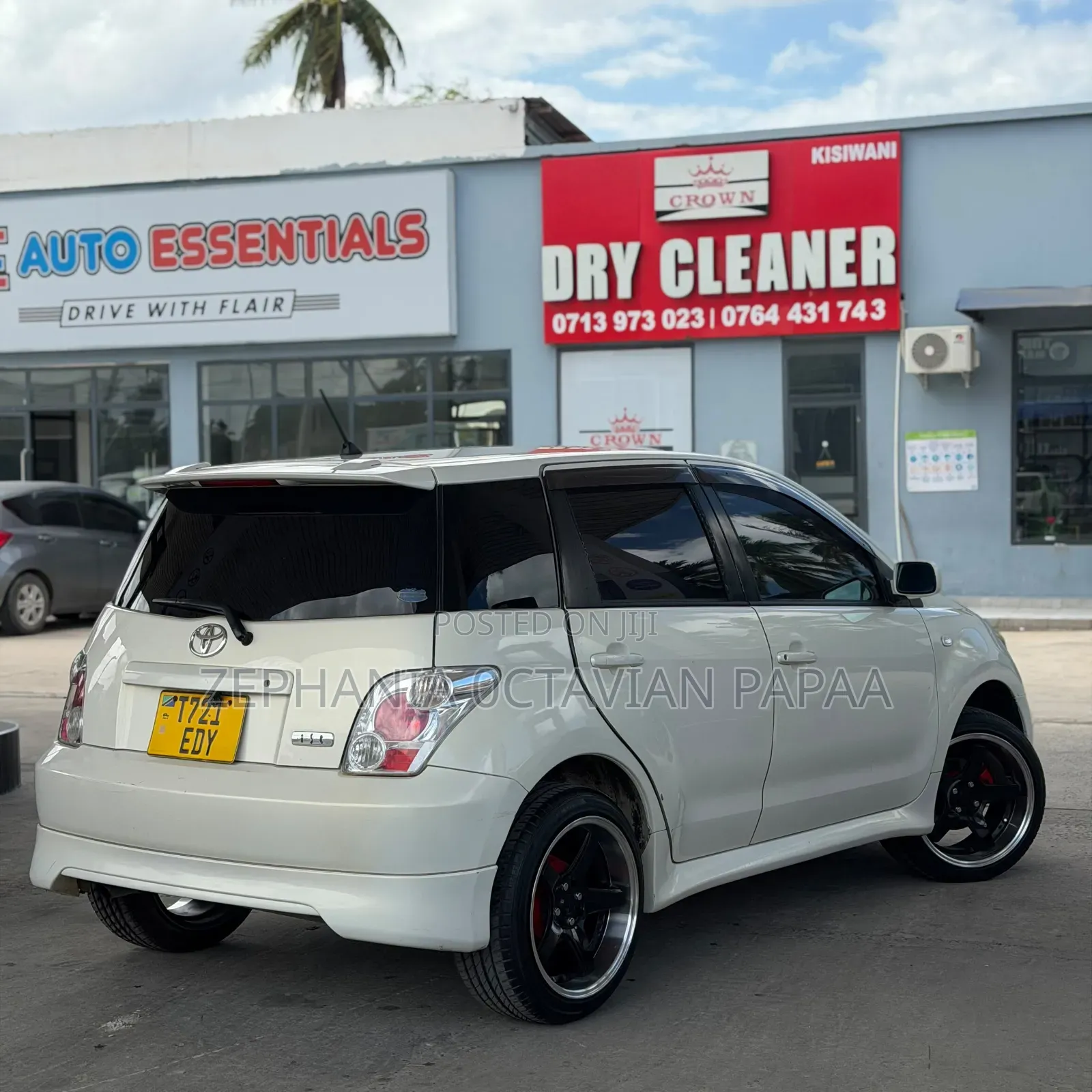 Toyota IST 2004 White