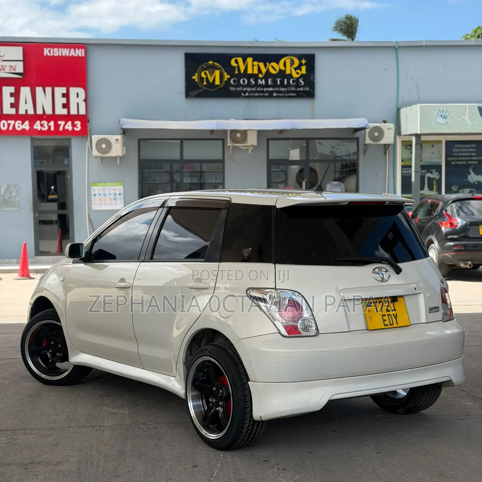 Toyota IST 2004 White
