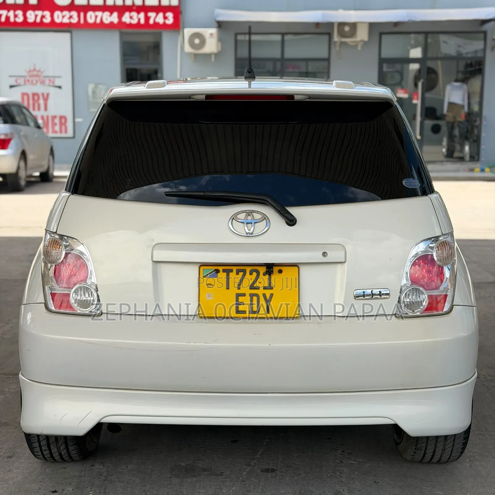 Toyota IST 2004 White