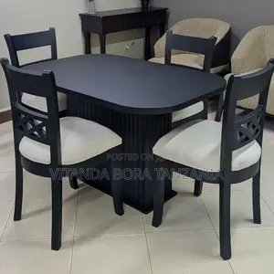 Meza Ya Chakula Ya Viti Vinne