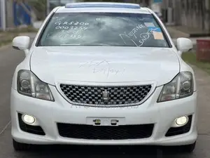 Toyota Crown 2009 White