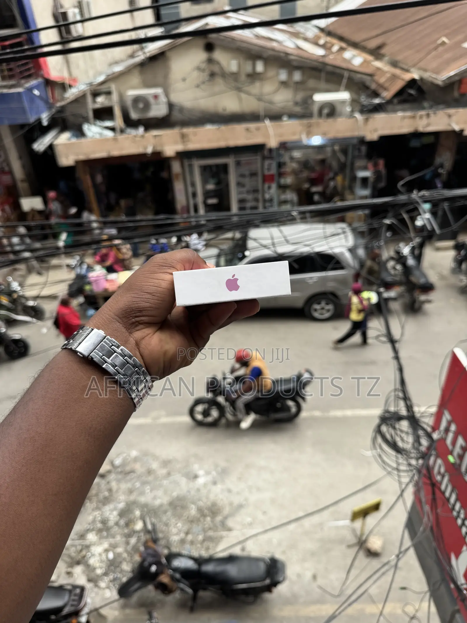 New Apple iPhone 16 128 GB Pink
