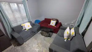 Sofa Tatu Za Nguvu