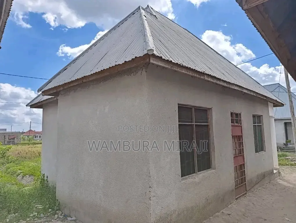 Furnished 3bdrm Bungalow in Chakenge Street, Ilala for sale