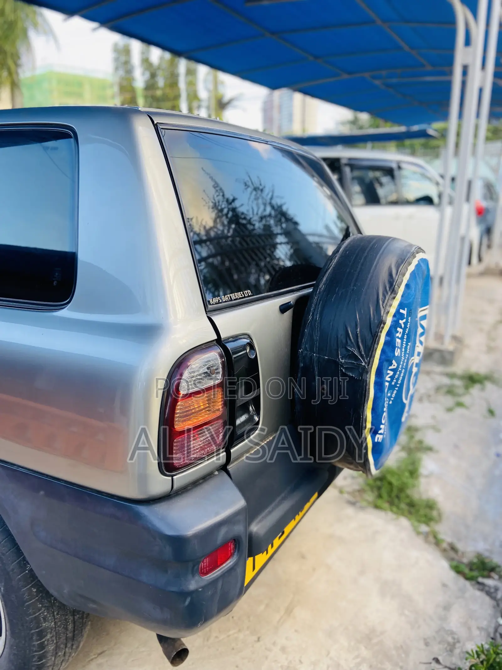 Toyota RAV4 Base 4x4 1999 Silver