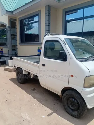 Suzuki CARRY 2004 White