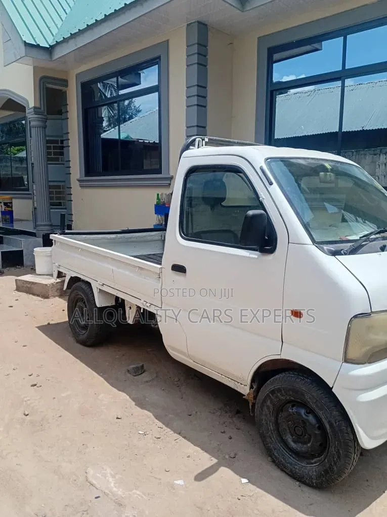 Suzuki CARRY 2004 White