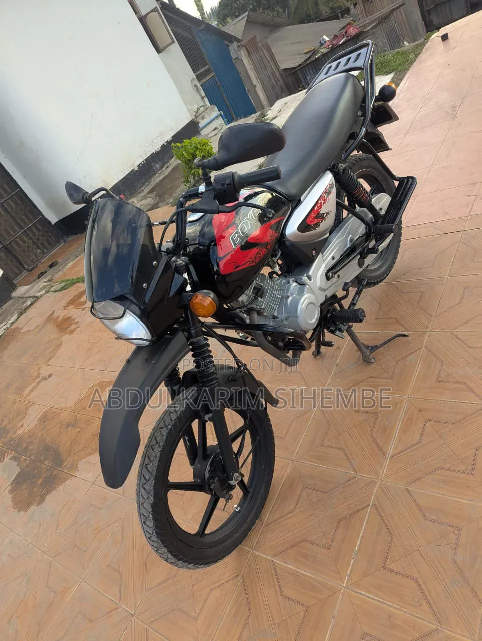 New Bajaj Boxer X125 2023 Red