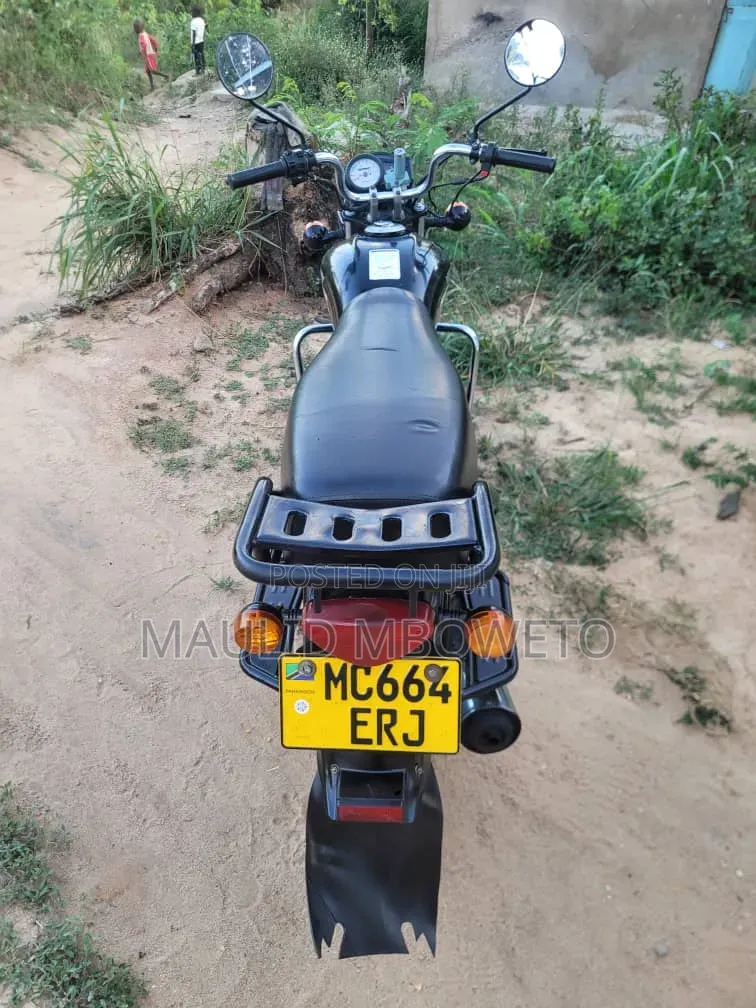 Hunter Cruiser 350cc 2025 Black