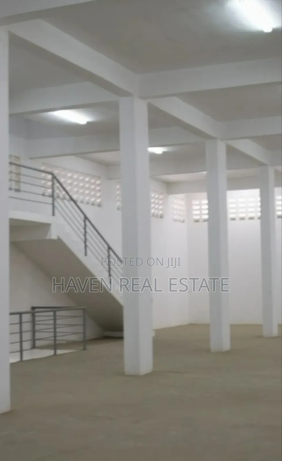 1200sqmt Godown for Rent at Changombe