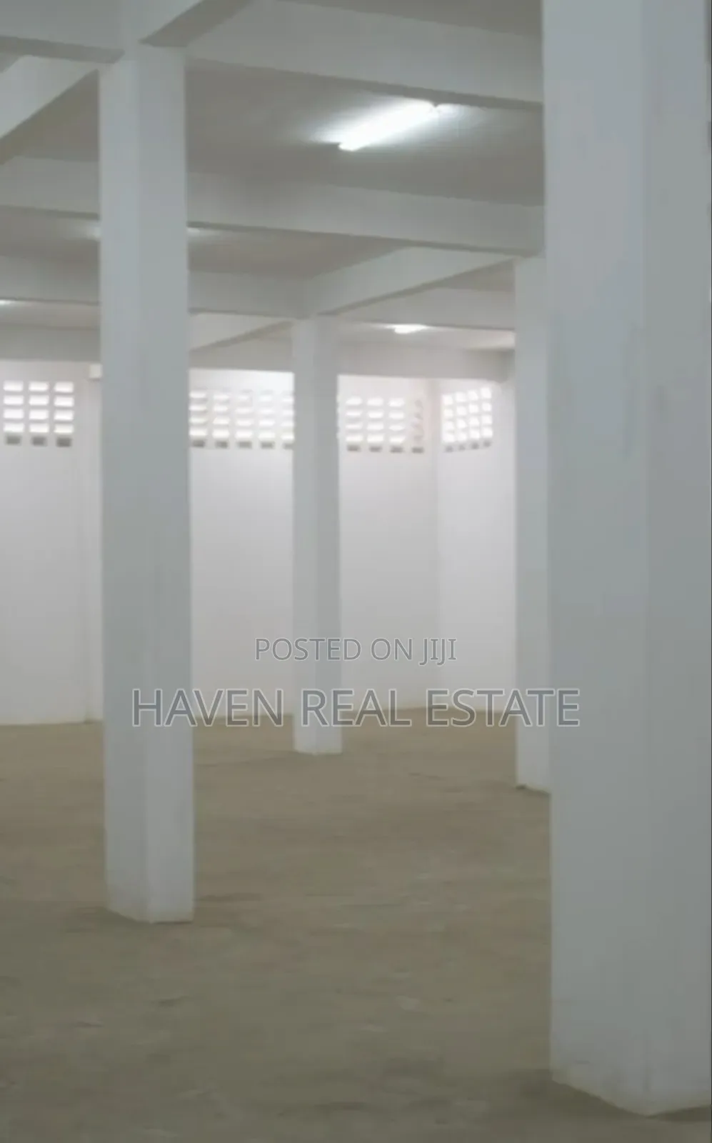 1200sqmt Godown for Rent at Changombe