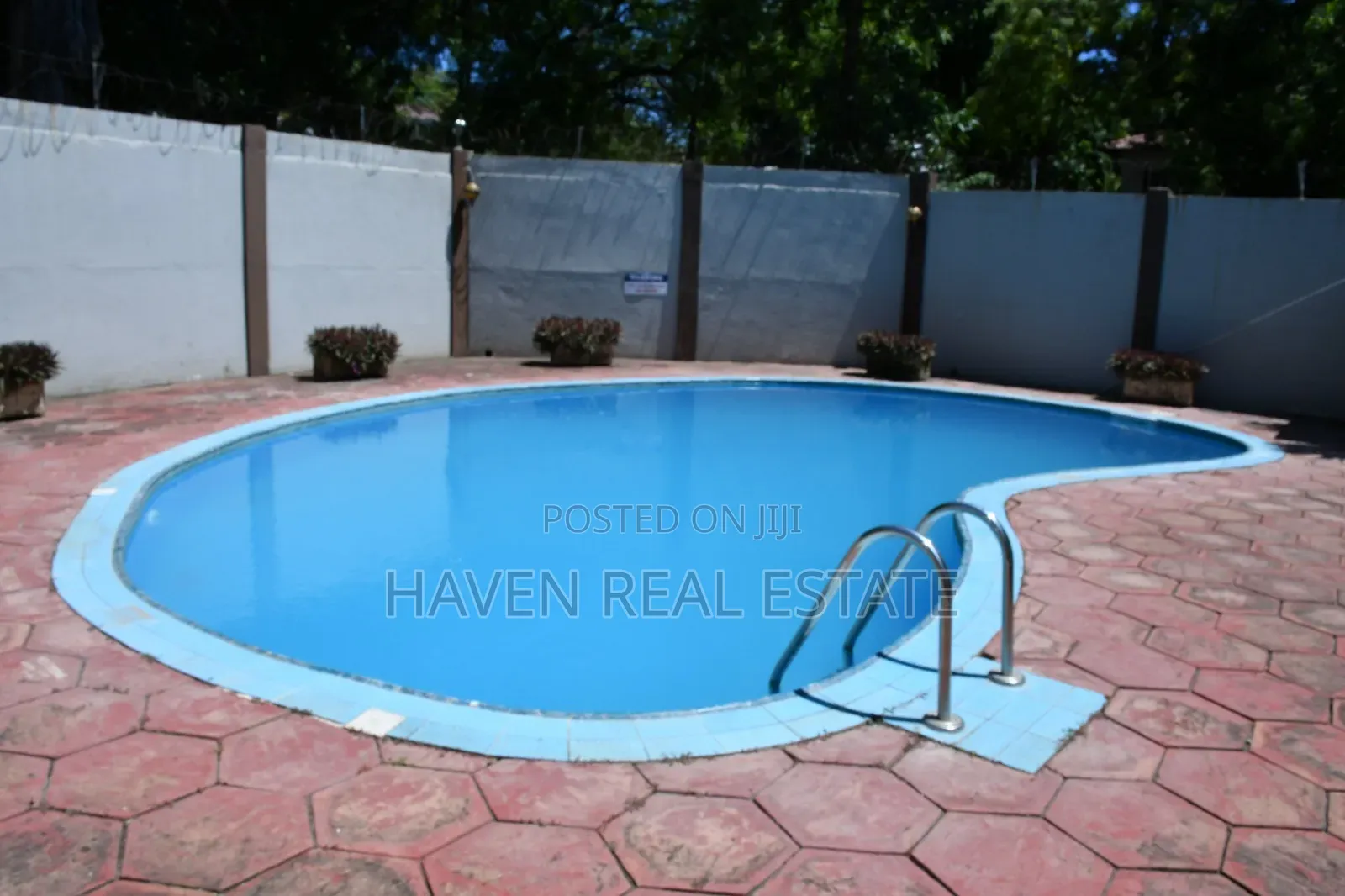 Furnished 3bdrm Apartment in Masaki for rent